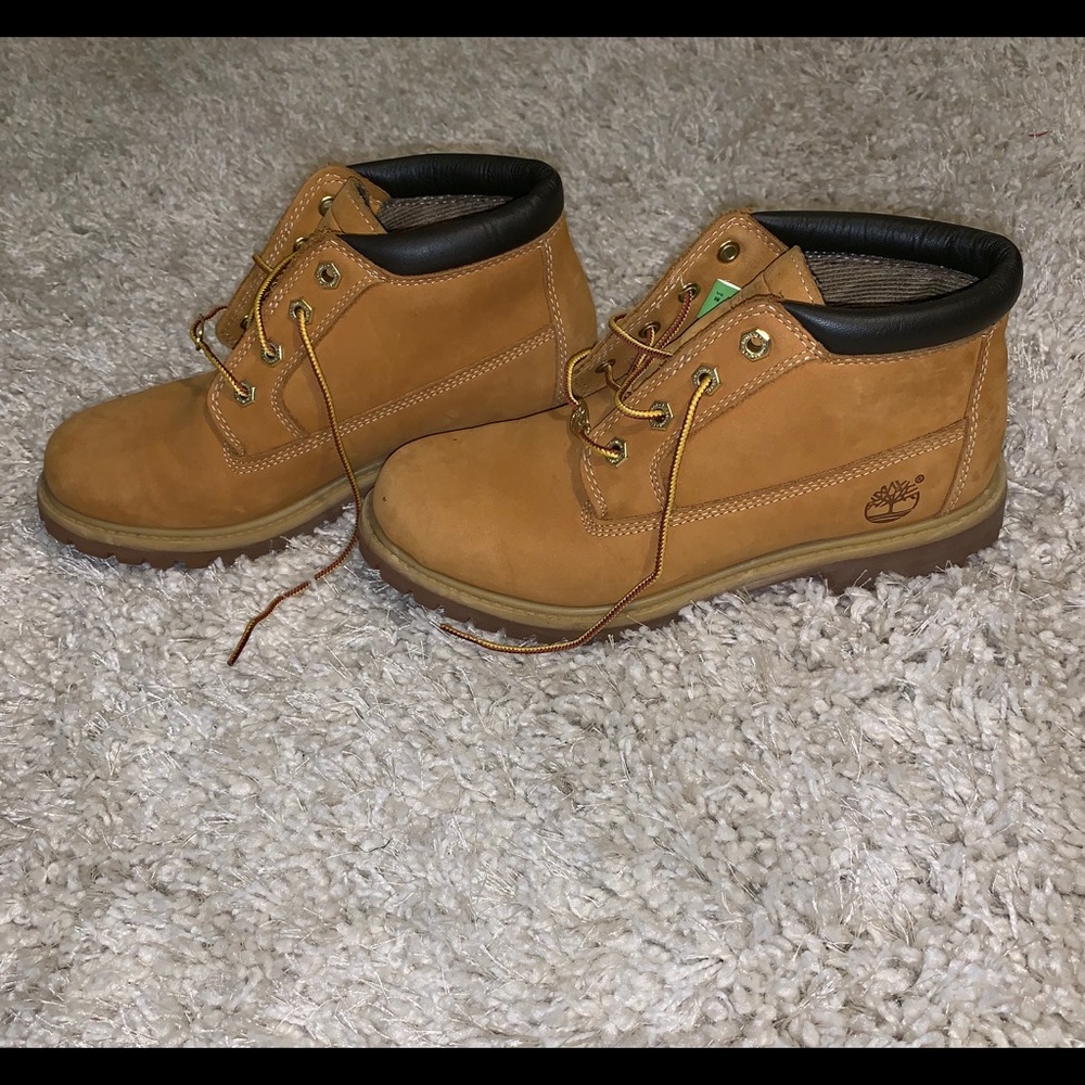 Timberland Women’s Nellie Waterproof Chukka Boots